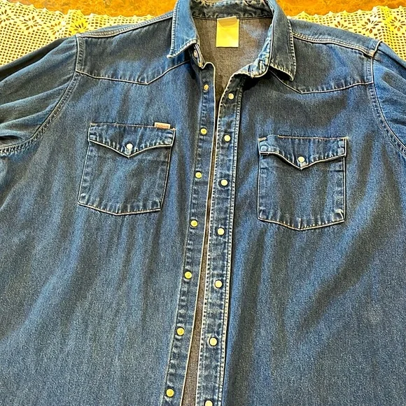 VTG Carhartt Rugged Denim Western Work Shirt Overshirt Pearl Snaps Yoke Pockets - Picture 6 of 14